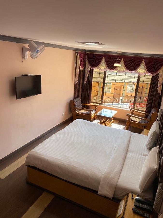 אוטי Hotel Venus מראה חיצוני תמונה